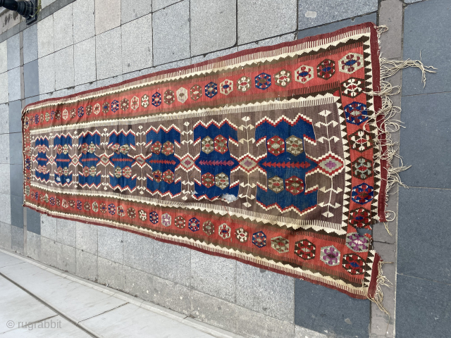 Central Anatolian kilim rug 133x410cm
19the Century                           