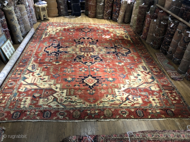 High quality serapi carpet in good condition. Very good color , drawing and weave. Had some old moth damage on the back but hardly affected the front at all. Some wear, and  ...