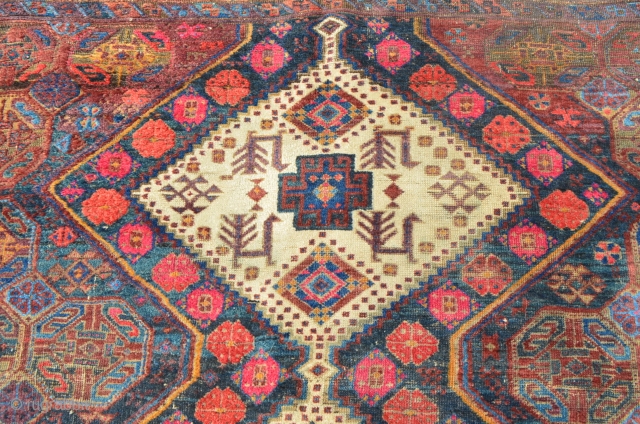 Spectacular baluch long rug with Khamseh inspired diamond field design. The colors on this one are simply dazzling.  Jam-packed with beautiful and well drawn design elements all the while retaining a  ...