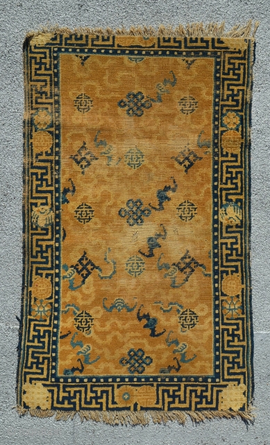 Chinese rug. All original. 

2'10" x 1'9".                          