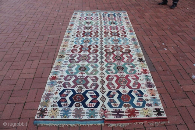 Bridal kilim of Reyhanli Late 19th Century
Needs a little work to be done
Wool and cotton spun together ,all good dyes             