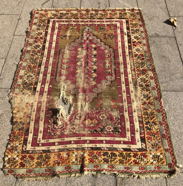 Antique Anatolian Kirsehir Mucur Rug
Sİze 160x110 cm                          