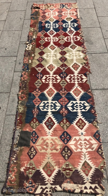 Antique Obruk Kilim
Size 83x300 cm                            