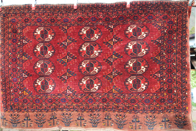 Kizilayak Chuval Complete with back panel, around 1900 Condition: with signs of age and use, Size: 174x114cm
Price: 650€