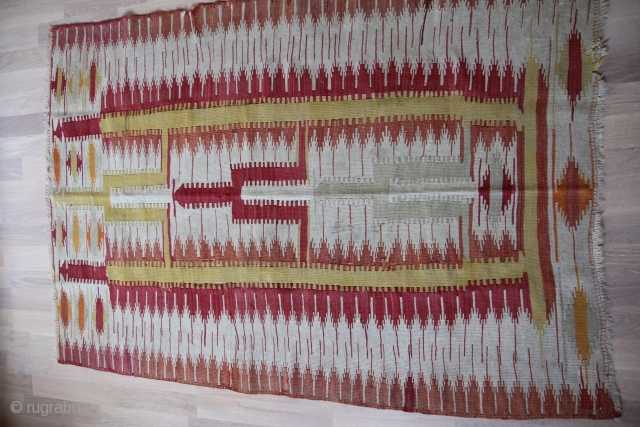 Karapinar Kelim around 1880
Wool on wool, Natural color
old speak good condition 
extremely rare specimen
Size: 148 x 102 cm               