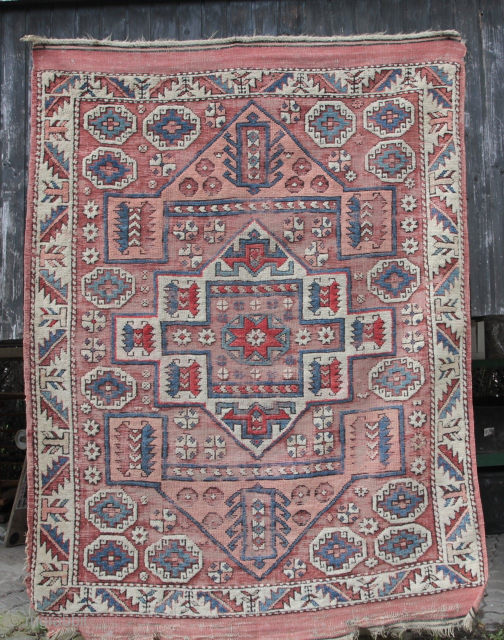 Bergama Western Anatolia End of 19th century, Collor parts corroded.
Size: 209x152cm 
                     