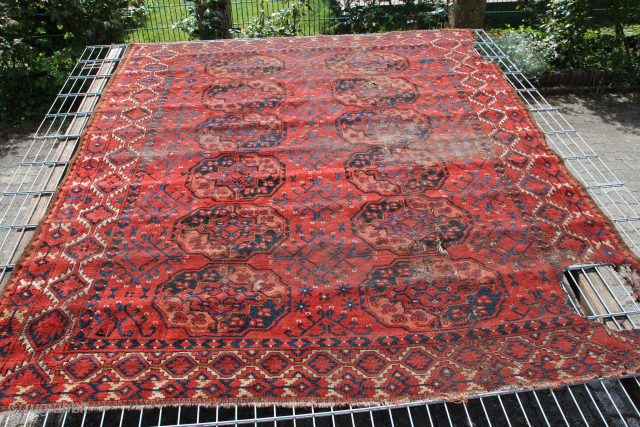 Ersari First half of the 18th century fragment Size: 240x215cm  Price: 150€                    