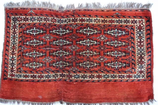 Jomud Tschowal about 1900 size: 1,00 x 0,67 m, wool on wool, condition good                   