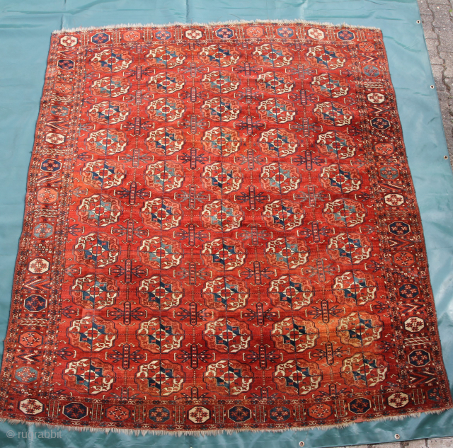 Antique Torkmen Tekke Mani Carpet Early 19th Century, Scattered Smoll repairs,
in generally good condition Dimensions: 218x204cm
Please ask about the price