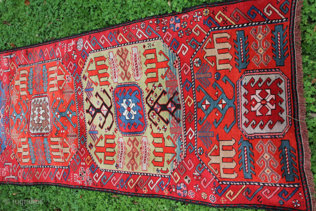 Chaili Southeast Caucasus Mogan region Second half of the 19th century 
Carpet is a fragment, Carpet borders are cut see pictures.
Otherwise in good condition.
Size: 270x100cm
Price: 800€