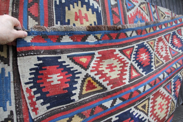 Sirwan Kelim Good Condition
Size: 260x188cm                            