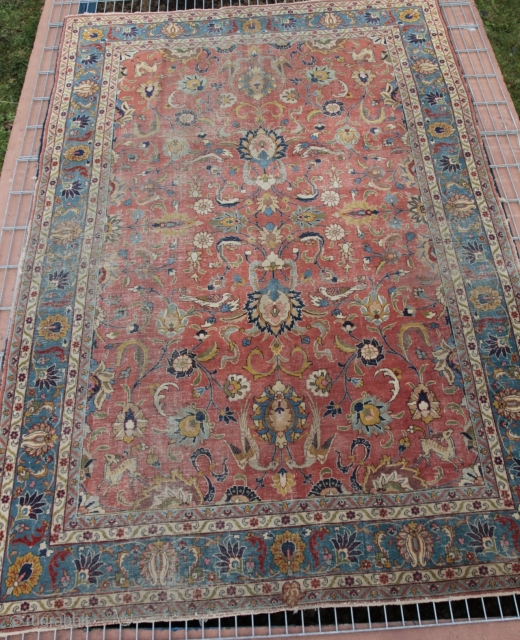 Tebris Antique, with strong signs of wear
Size: 300x200cm 
Price:450€                        