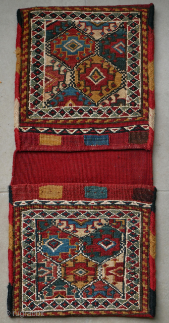 Shahsavan sumak double chanteh, looks like it has been made by a mother and daughter.
51 x 24 cm.
Please use contactform on beamol.nl