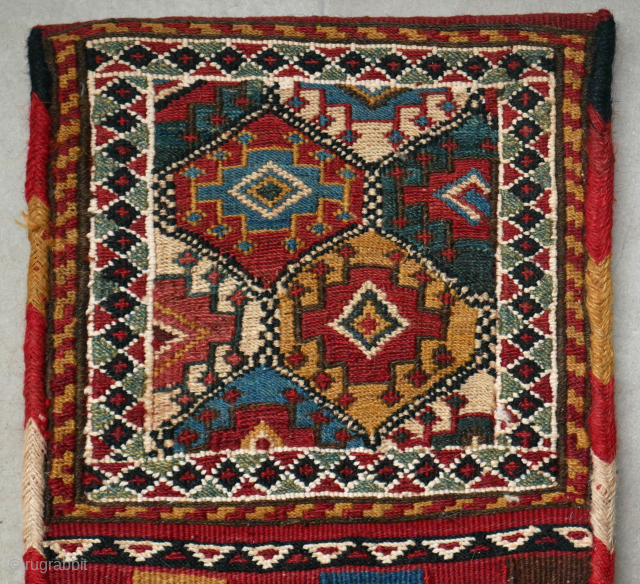 
Shahsavan sumak double chanteh, charming, it looks like it has been made by a mother and a daughter. 51 x 24 cm. Please use contactform on beamol.nl      