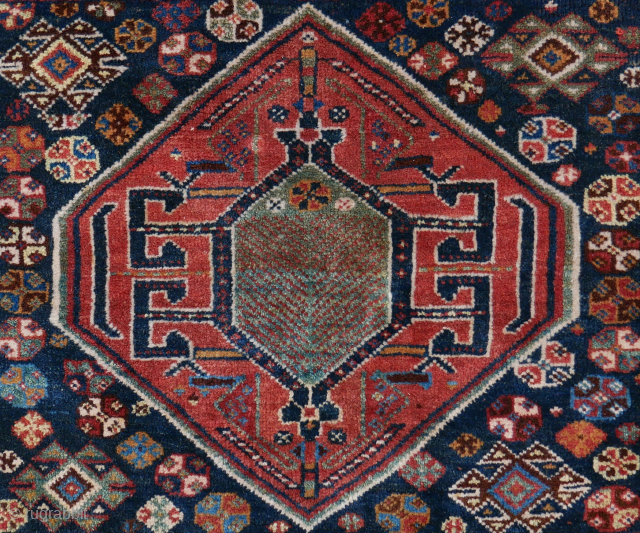 Qashqai bagface, with a lot of good colors, good condition. 72 x 57 cm. please use contactform on beamol.nl              