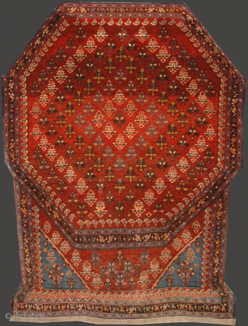 Ref # 1985-110

Afshar Horse Saddle Cover, Persia, Late 19th Century
Size: 135 x 103cm

http://www.behruzstudio.com                    