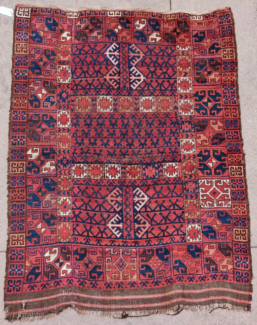 Middle Amu Darya region Turkmen or Uzbek ensi. Older than most of this type. Large scale with bold yet unabbreviated drawing. Great wool and in good condition. Macrame ends preserved at top ...