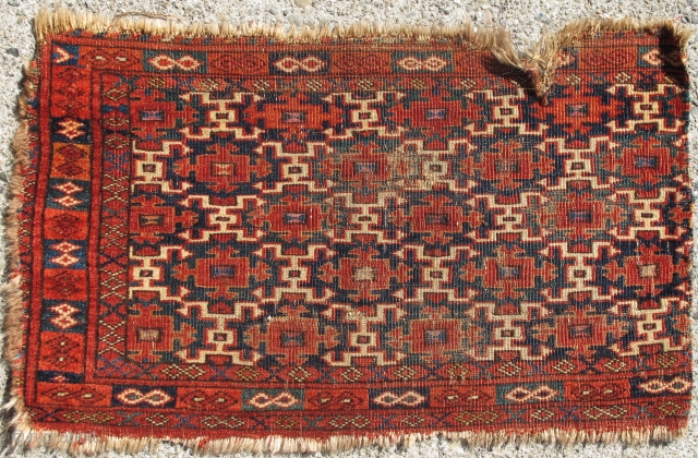 A colorful Turkmen Aksu torba? Indeed so! This early eastern Turkmen torba fragment has great scale and precisely rendered drawing illustrated with both super color and range of color. greenS, blueS, Silk.  ...