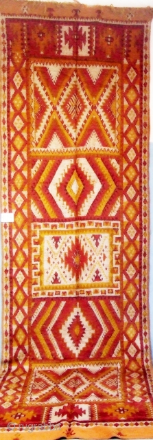 Rf 119-Ait Khozama Berber rug ( Ait Ouaouzguite ), wool, 456 x 129 cm, circa 1950s.                 