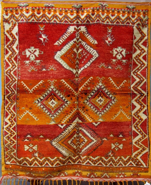 Rf 124-Ait Ouaouzguite rug ( Ait oubiel ), wool, 163 x 142 cm, circa 1960s.                  