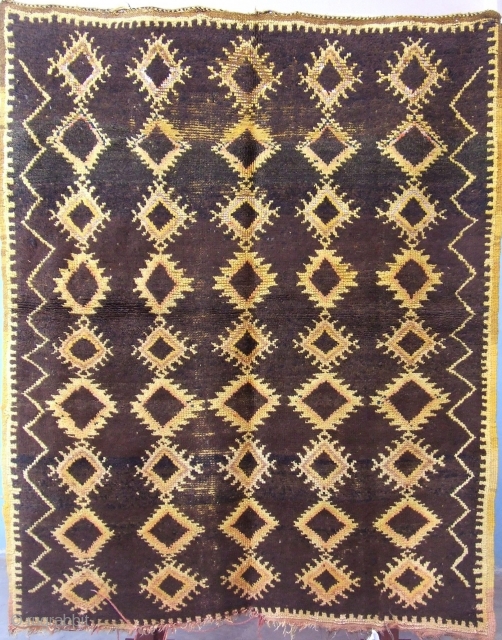 Rf 22- Berber rug ( Ait znaga south ), wool, 151 x 130 cm, circa 1920-30s.                 