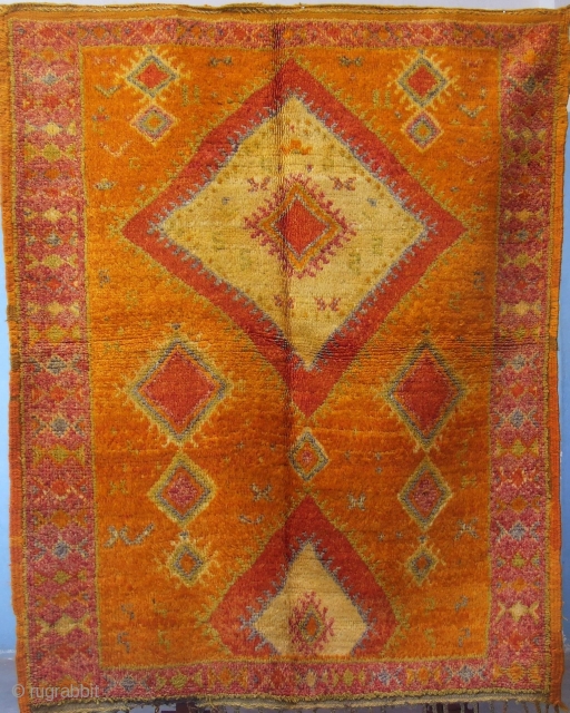 Rf 23- Ait Ouaouzguite rug ( Ait Douchen ), wool, 163 x 132 cm, circa 1970-75s.                 