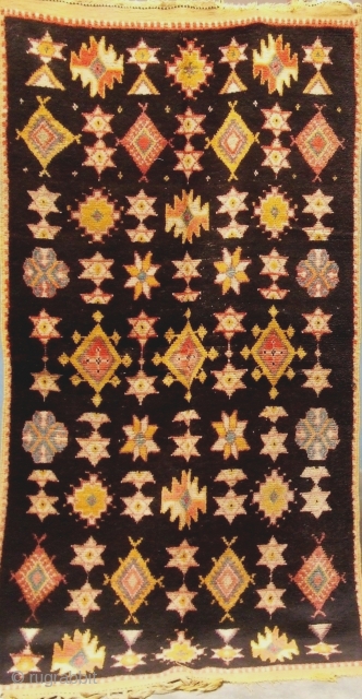 Rf 77-Ait Ouaouzguite Berber rug ( Ait Znaga north ) wool, natural colour, 190 x 97 cm, circa 1910s              