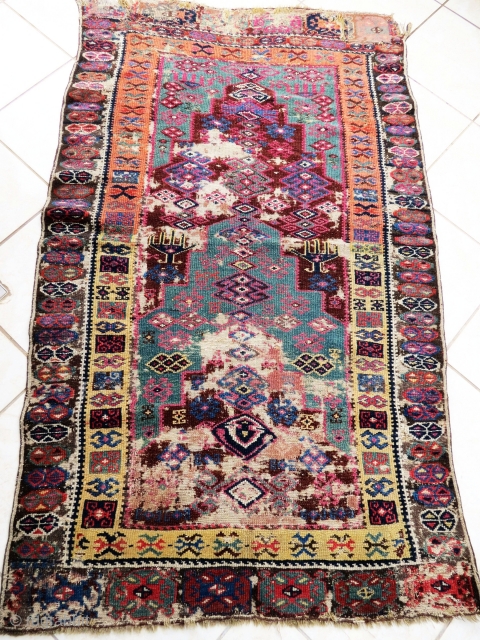 Erzurum prayer rug fragment 18th c                           