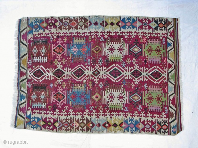 KILIM

96 x 130cm

South Anatolian Kilim from Reyhanlı. 
Very fine work, a lot of cochineal dye.
Second half 19th century

Professional restored on some places

www.m-beste.com


Feel free to ask for more information and pictures
   