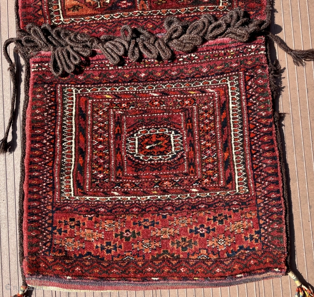 Tekke Turkmen khorjin, complete and in excellent condition.  Overall dimensions 35” x 16” (89 cm x 41 cm).  Each pile face about 16” x 14“ (41 cm x 36 cm).  ...