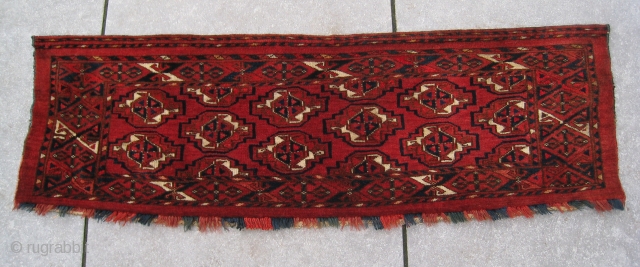 Rare 19thC Saryk Turkoman torba in near MINT condition. Sweet weaving and great color !! Its knotting is asymmetrically open right, age 1850-1870. All wool, no coton, no silk. All natural colors,  ...