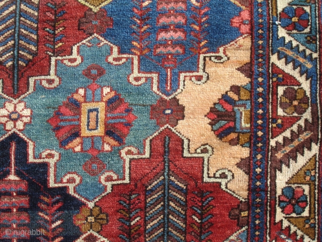 Nice c.1910 Tribal Bakhtiari - 4' 5'' x 6' 7'' - Captivating Design with Great Color - Minor Repair              