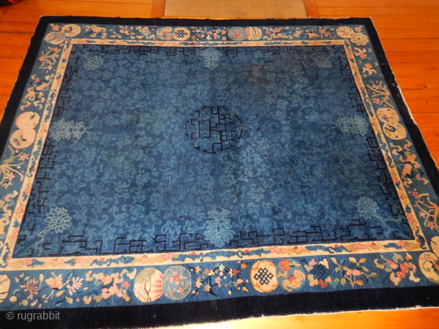 SELLING A LOVELY ART DECO CHINESE CARPET IN GREAT CONDITION AND PILE WITH A BIT OF
WEARIN ONE CORNER -SEE PHOTO#2
$1500