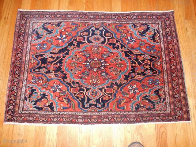 MINT CONDITION FEREGHAN SAROUK SMALL RUG -FULLEST PILE BEST QUALITY -
28X 38 INCHES -LOOK FOR MY MARASALI LISTING ALSO....              