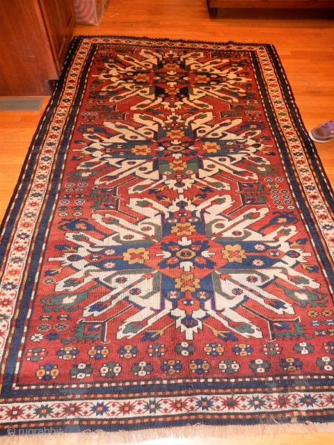 EAGLE KAZAK IN GOOD CONDITION AND LARGE 5 X 9 FT SIZE .....AND COMPETE ORIGINAL  SIDES!                