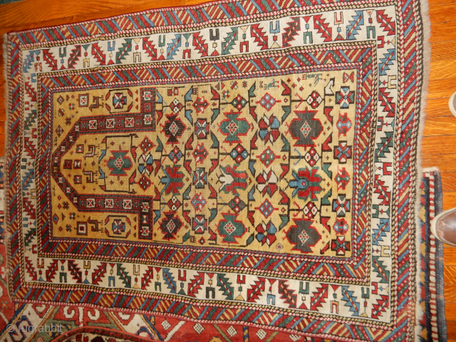 FULL PILE AND ALL NATURAL DYES DATED MAYBE 1898
A RARE EXAMPLE 40 X 50 INCHES 
A SIMILAR RUG SOLD 30 YEARS AGO FOR $70,000
MINE IS CHEAPER 

      