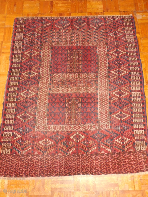 TEKKE ENSI #2 .

VERY GOOD CONDITION AND PILE WITH MANY FOLKSY DESIGNS IN THE SKIRT.                  