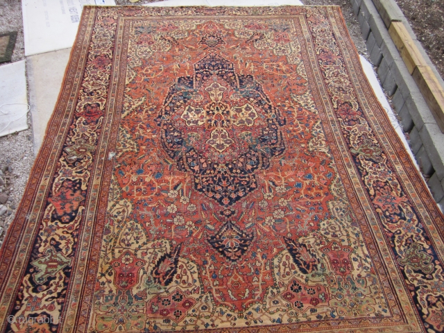 FEREGHAN FARAHAN SAROUK 

8 FEET X 11 FEET

NICE OLD RUG THAT NEEDS SOME WORK

NOT DRY , AS FOUND , NO REPAIRS OR TINTING , DECENT PILE       