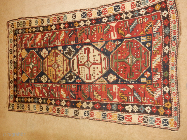 ORIGINAL EXCELLENT CONDITION WITH GOOD ENDS AND SIDES ALLGOOD DYES
STRONG TRIBAL APPEAL AND ONLY $900 NEEDS A GOOD BATH TO SHINE