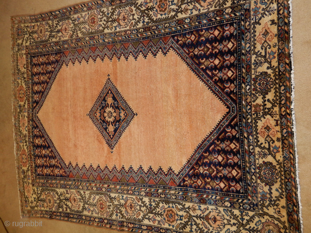OLD DECORATIVE RUG .GOOD SIZE OF 5 X 6FEET . VERY GOOD PILE AND CONDITION 
HAS SOME ANIMALS HIDING IN THE BORDER
$650           
