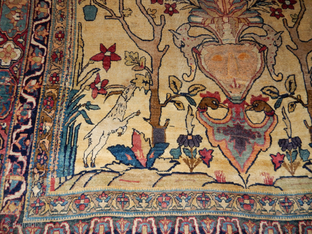 NICE OLD PERSIAN RUG WITH ELEPHANTS AND GOATS