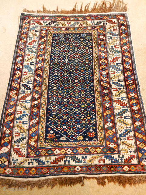 MINT CONDITION KUBA RUG 44 X 58 INCHES