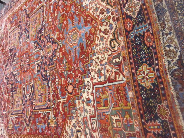 EXCELLENT PILE AND CONDITION AND SOFT AND WITH A GOOD 8 X 11 FT SIZE
PRICED RIGHT