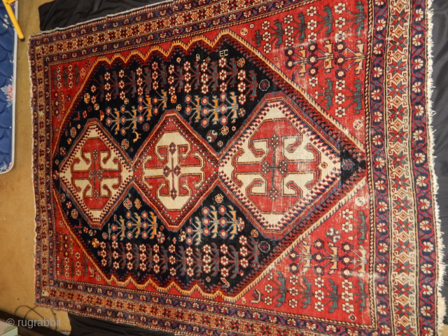 BARGAIN PRICED GOOD USEABLE CONDITION SOUTH PERSIAN 5 X 6 FT CARPET RUG