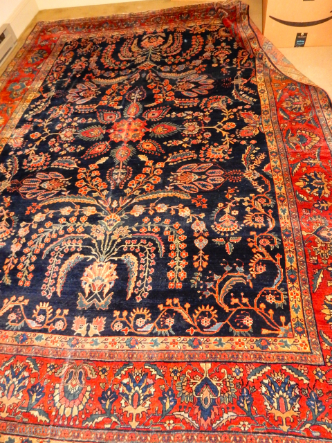 102 x 138 INCHES A BEAUTIFUL SAROUK CARPET IN GREAT CONDITION                      