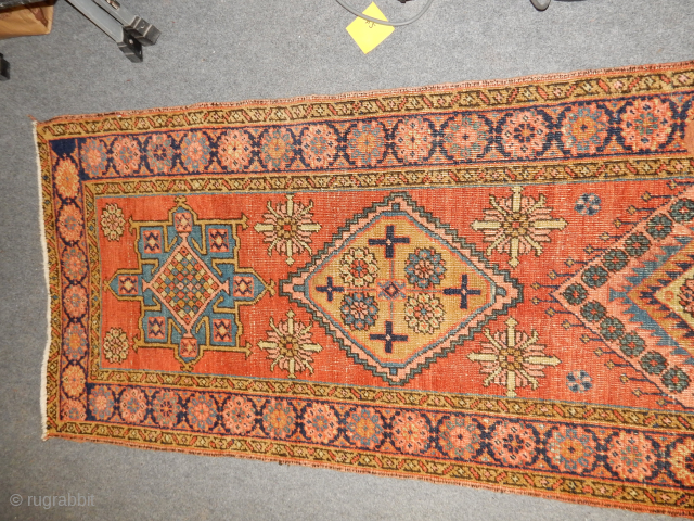 32 X 120 INCHES 
VERY GOOD PILE AND CONDITION 
$750 INCL USA SHIPPING