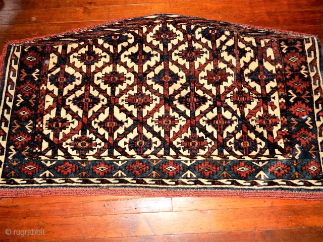 YOMUT YOMUD- WHATEVER NAME YOU CALL IT THIS IS A REALLY NICE OLD WEAVING 
ALL ORIGINAL NO REPAIRS               