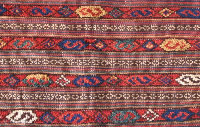 Baluch chanteh (Bag). 18.50 x 23.22 inches ( 47 cm x 59 cm ).                   