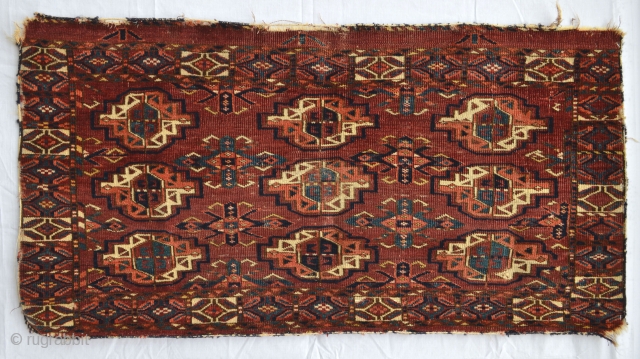 Chuval fragment - Yomud group - mid 19th century - 1.18m x 0.61m (3' 10" x 2' 0").               