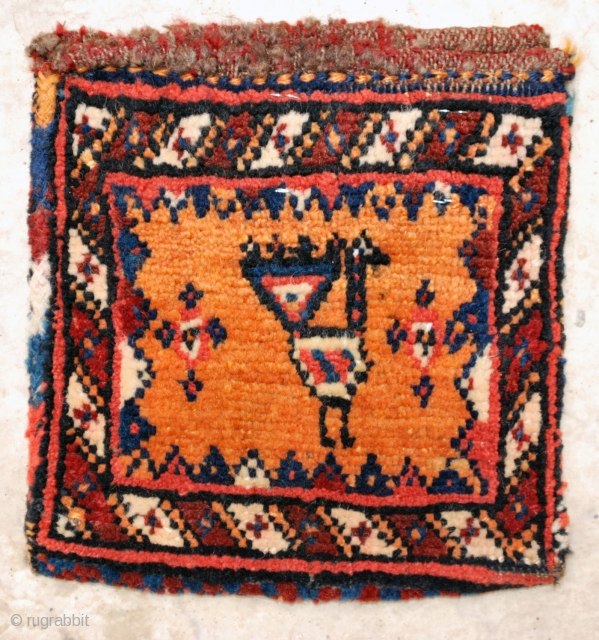 Golden yellow ground Nasrabad double-sided pile chanteh. All wool and all beautifull natural colors this village was famous for. Second quarter 20th c. 20 x 22 cm. A sweet little piece of  ...